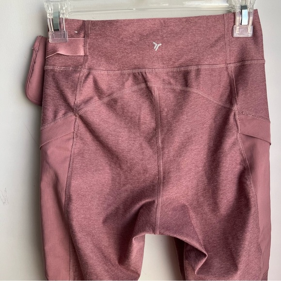 Old Navy Women’s Go Dry Leggings in Heathered Old Rose - Small - Picture 8 of 8